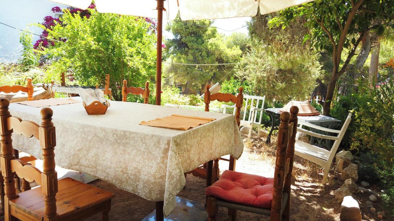 Fistiki Rooms Agia Marina  Exterior foto