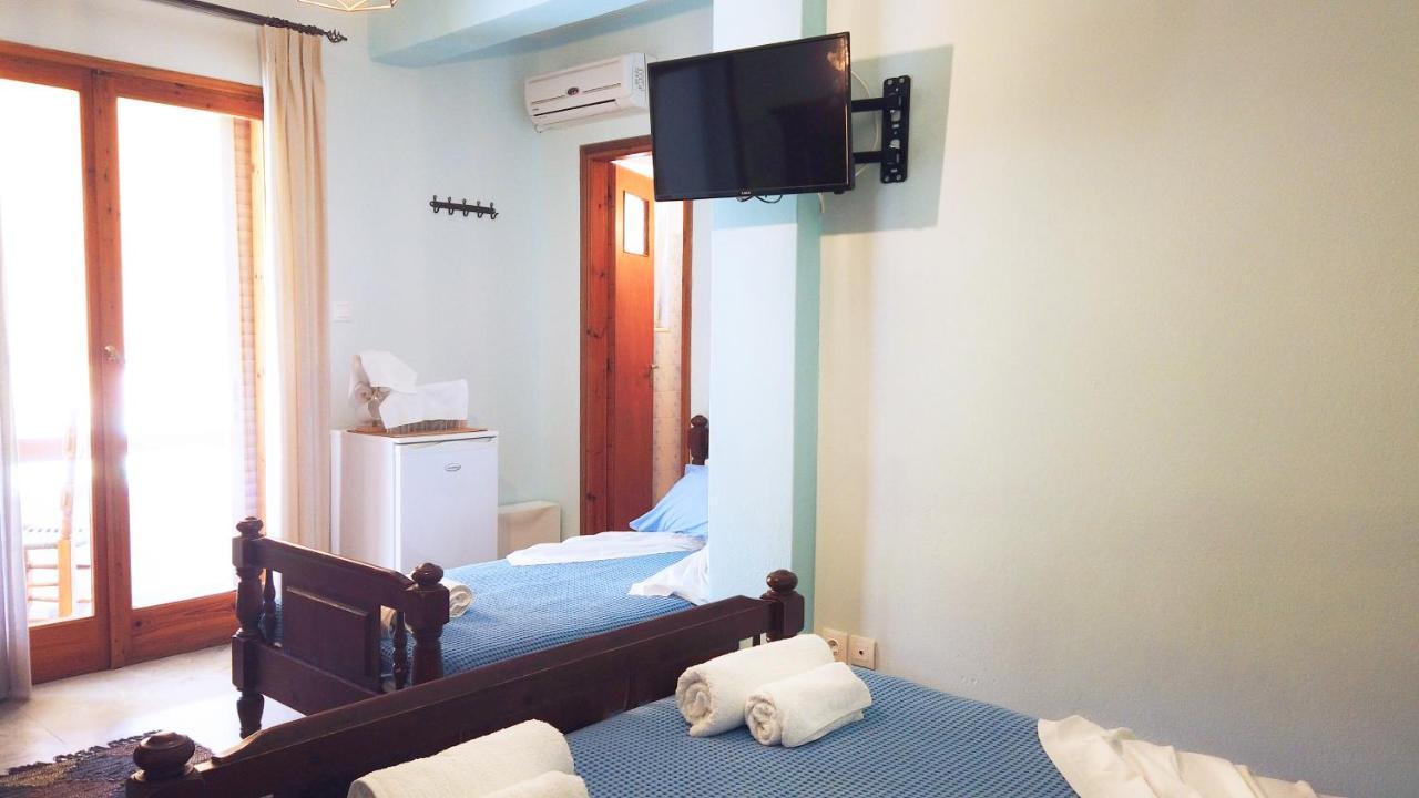 Fistiki Rooms Agia Marina  Exterior foto