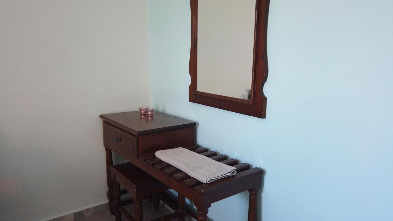 Fistiki Rooms Agia Marina  Exterior foto